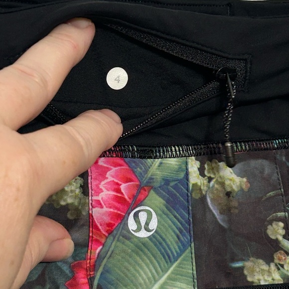 Lululemon Run Pace Setter Skirt Built In Shorts in Curious Jungle Multicolor - Picture 9 of 13